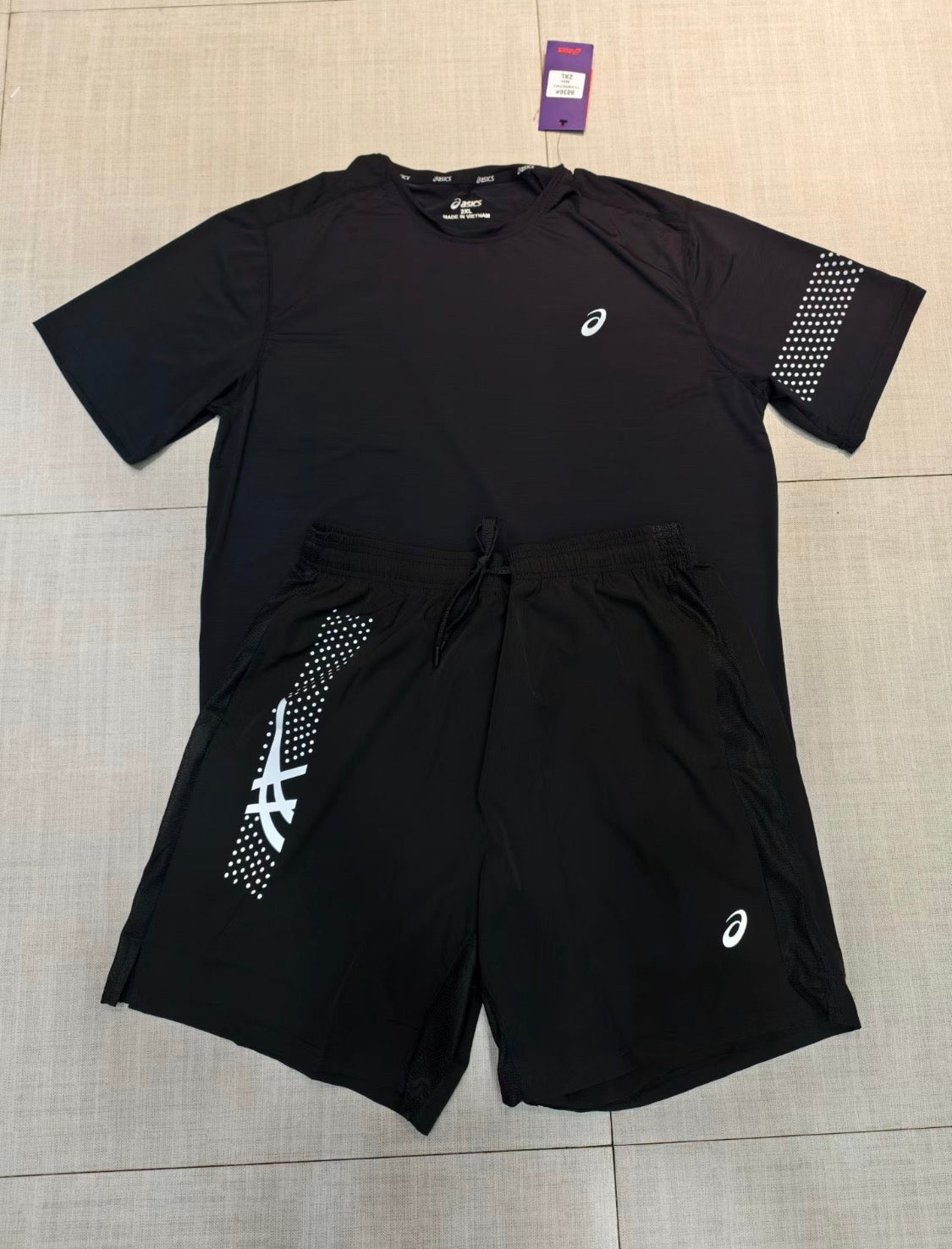 Ensembles Asics