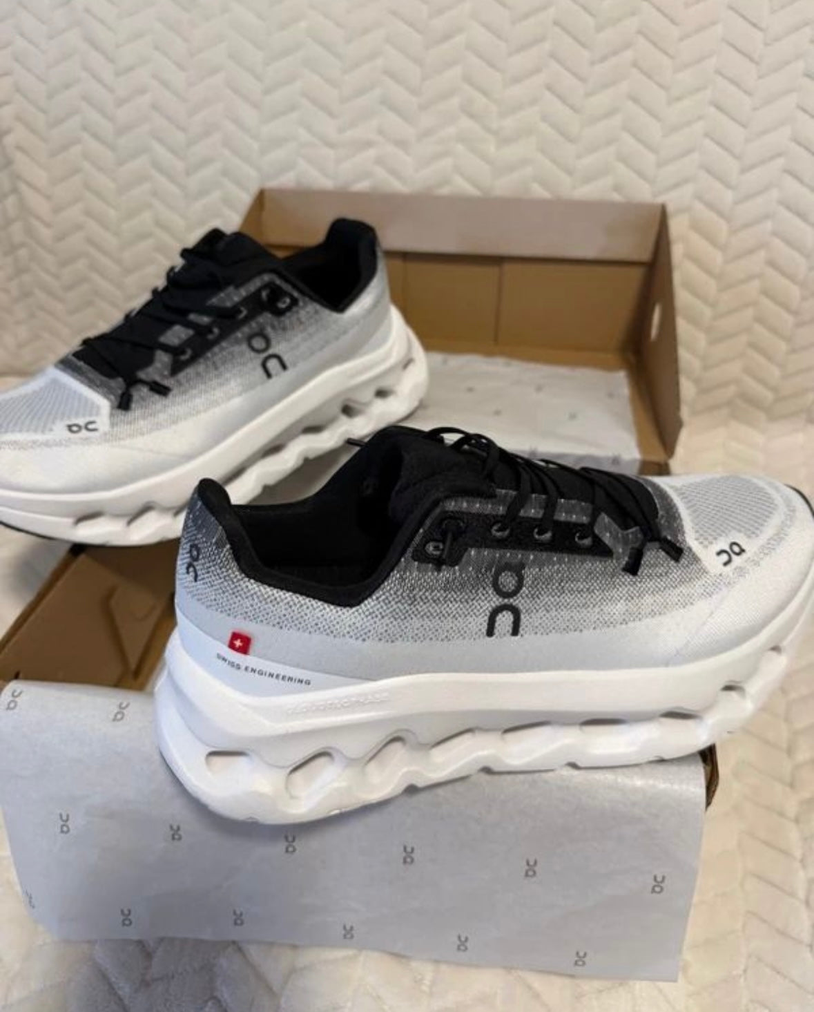 Onclound White