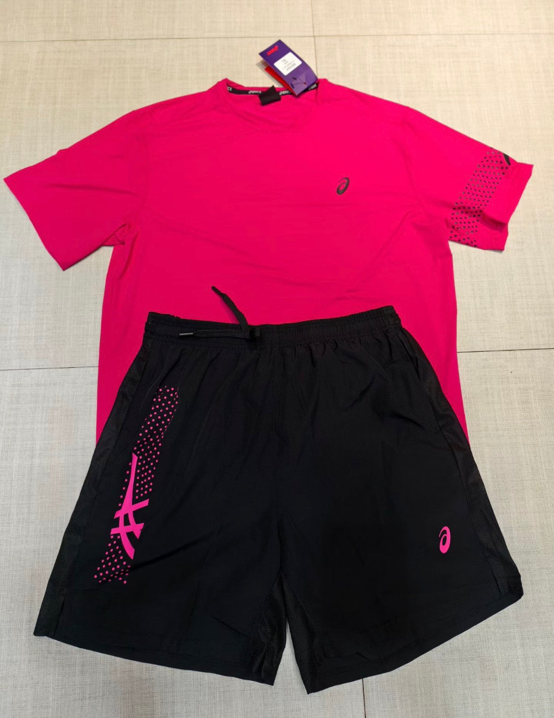 Ensembles Asics