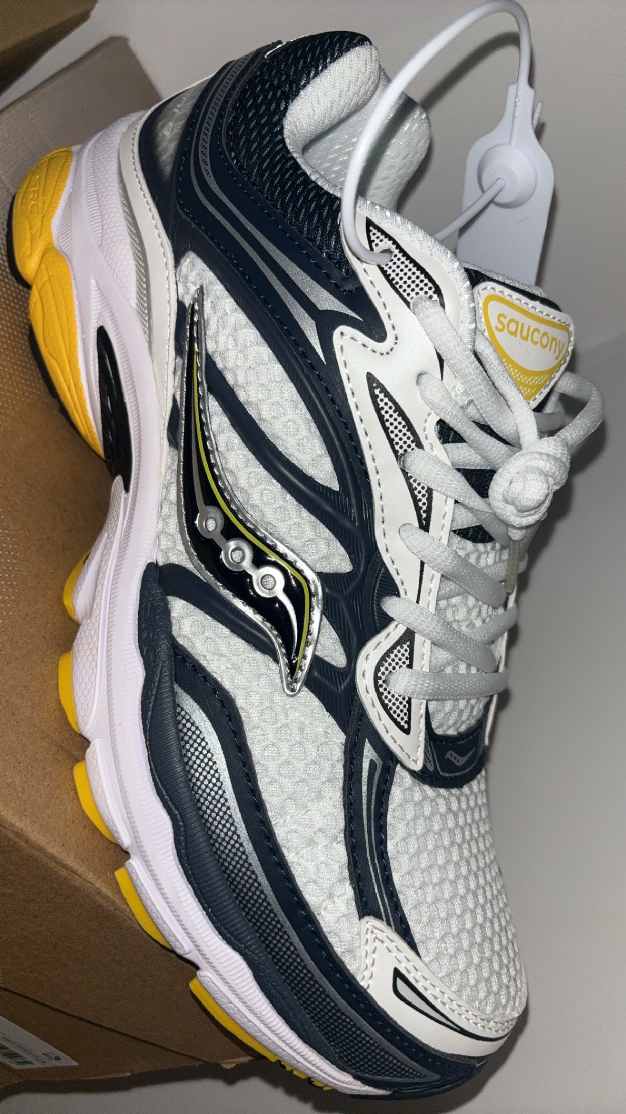 Saucony sonic