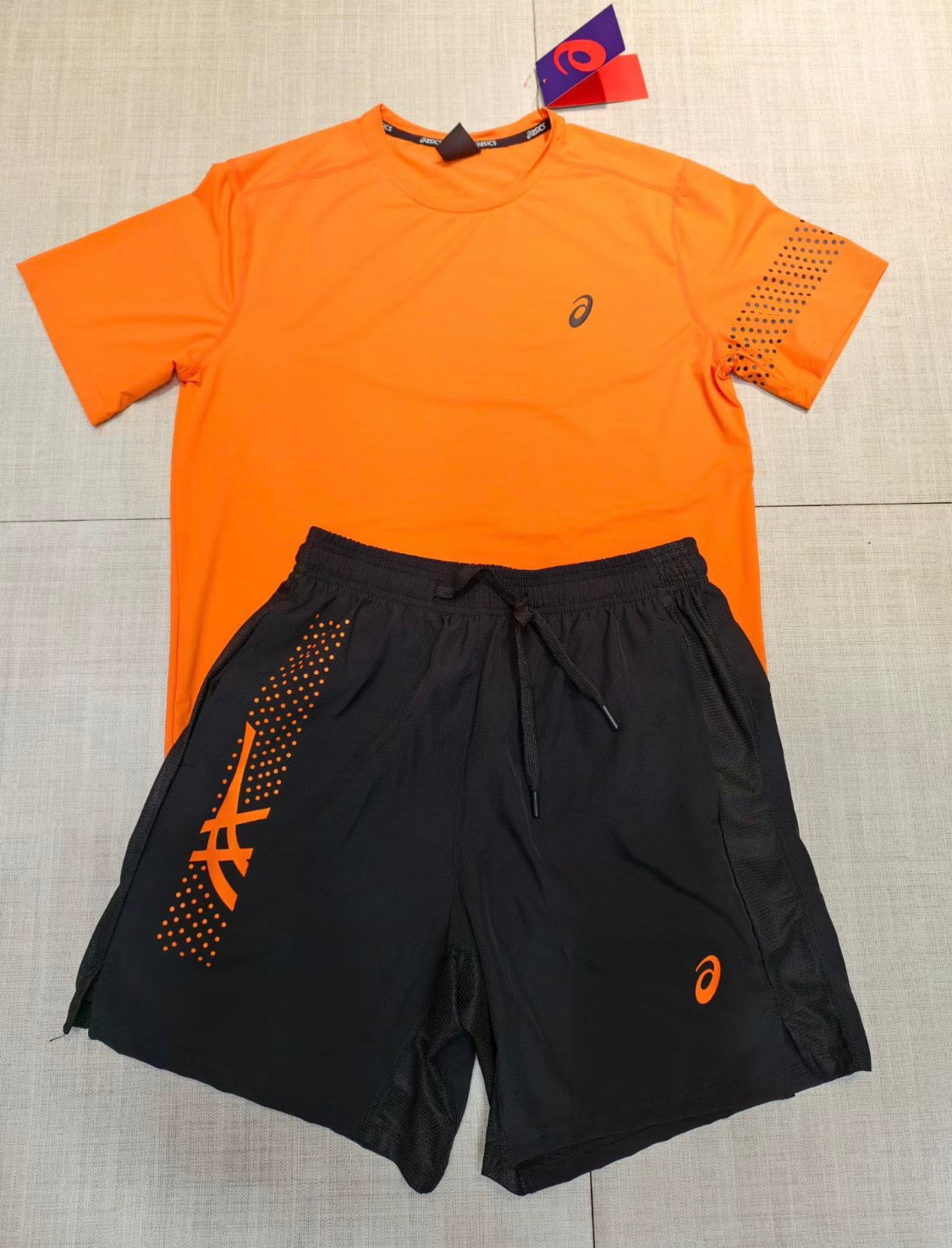 Ensemble Asics