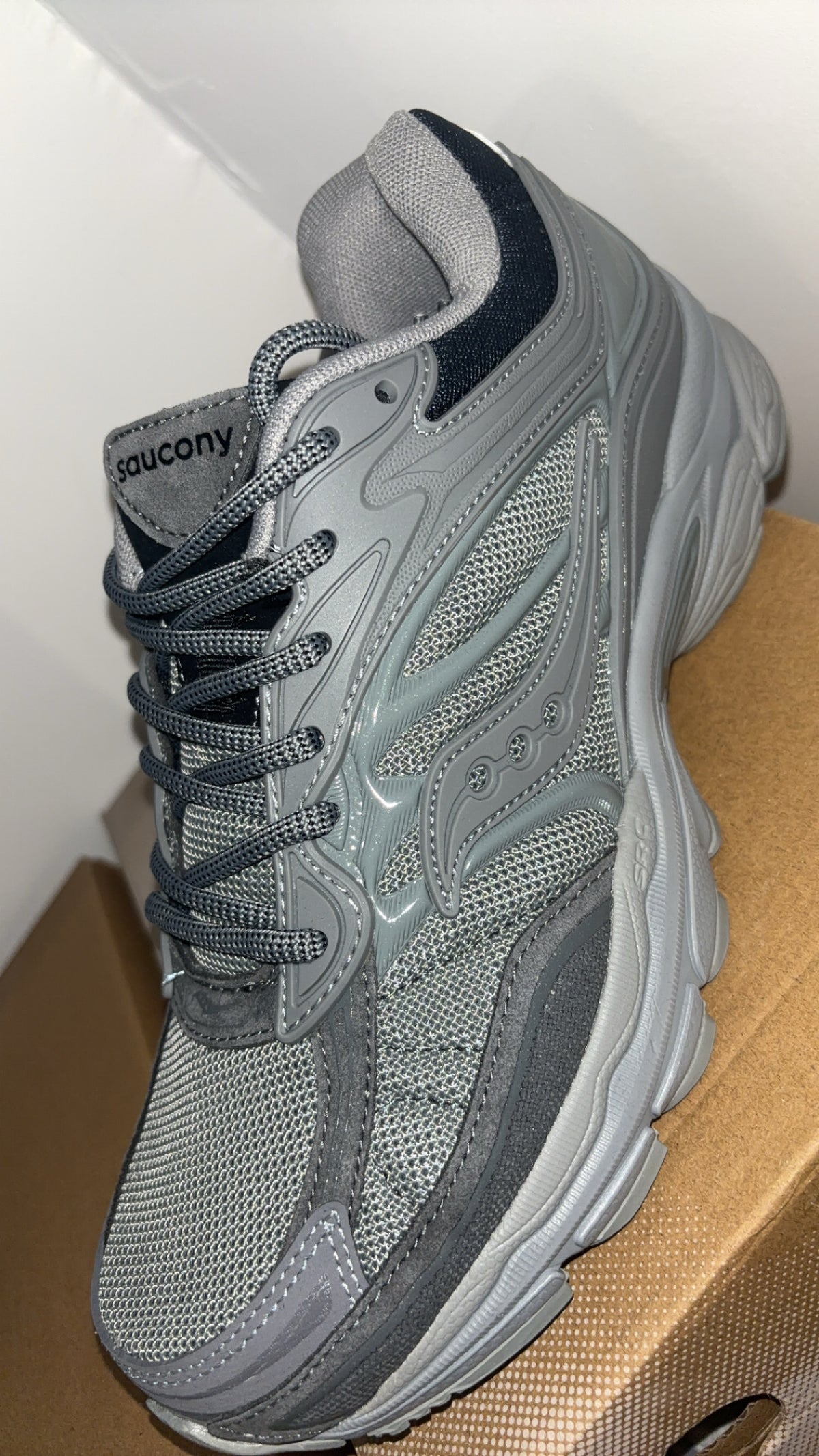 Saucony full gris